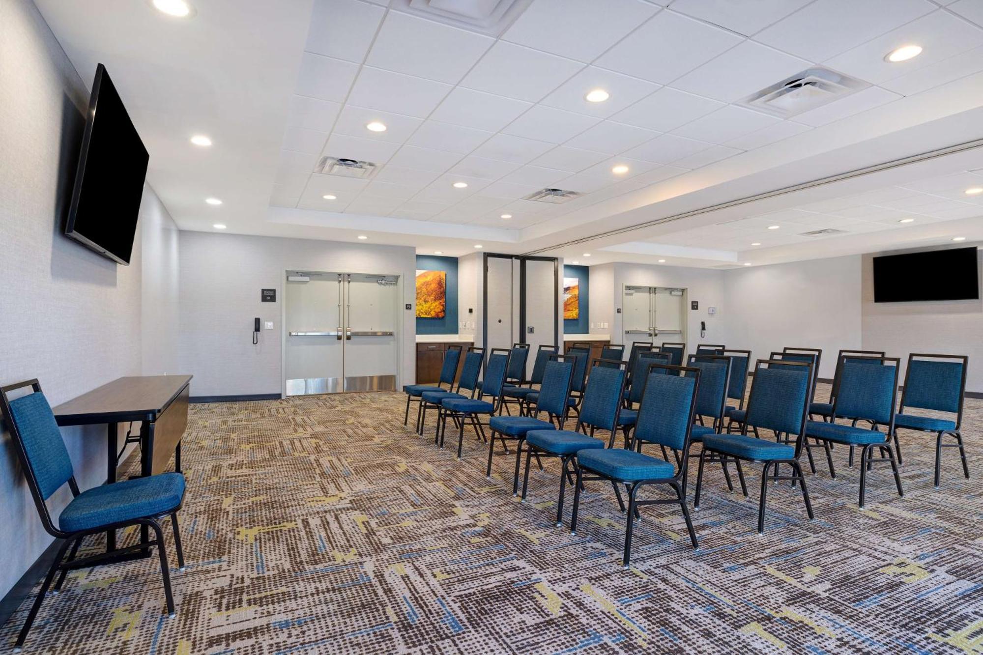 Hampton Inn & Suites Marina Esterno foto