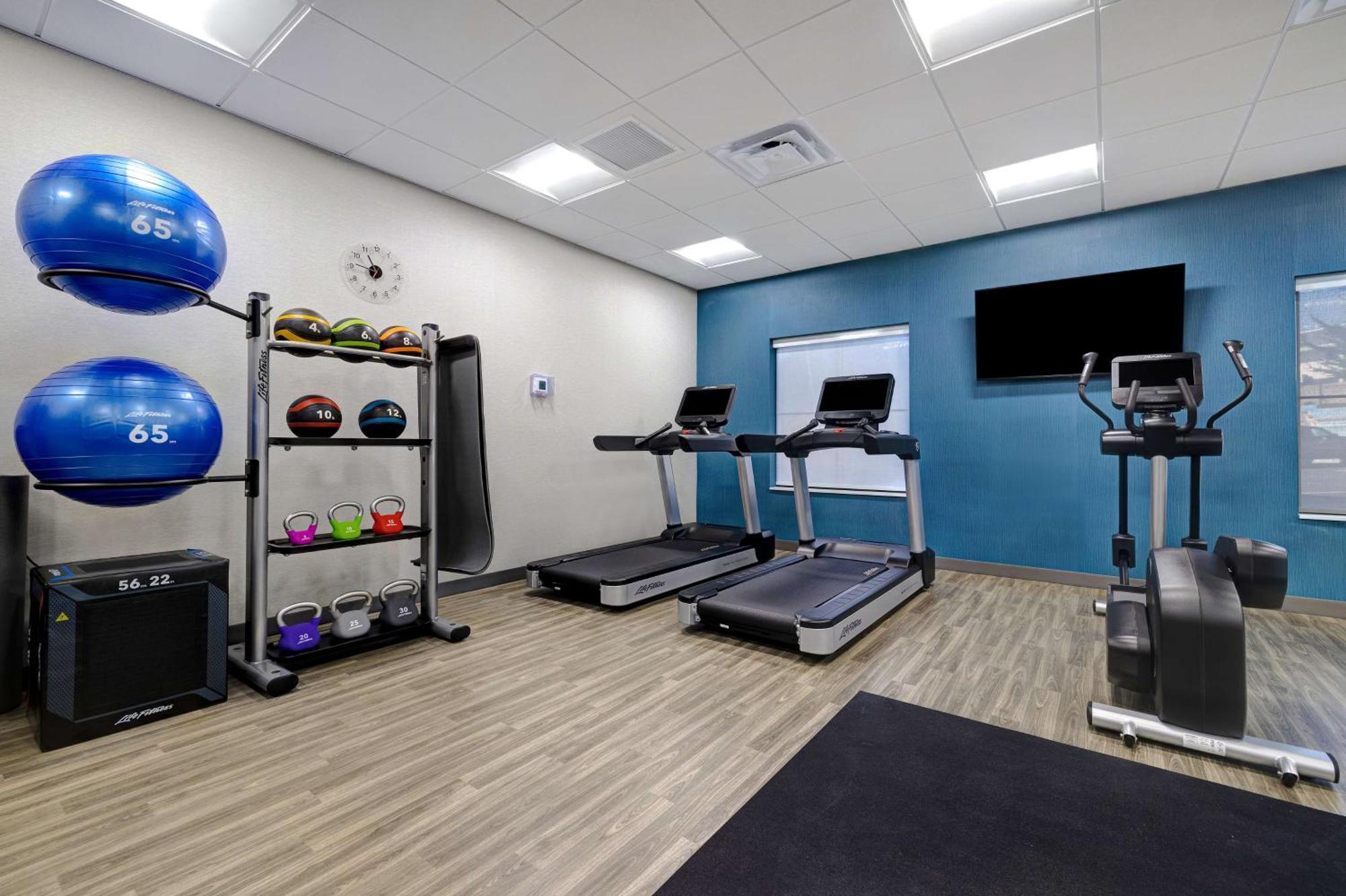 Hampton Inn & Suites Marina Esterno foto