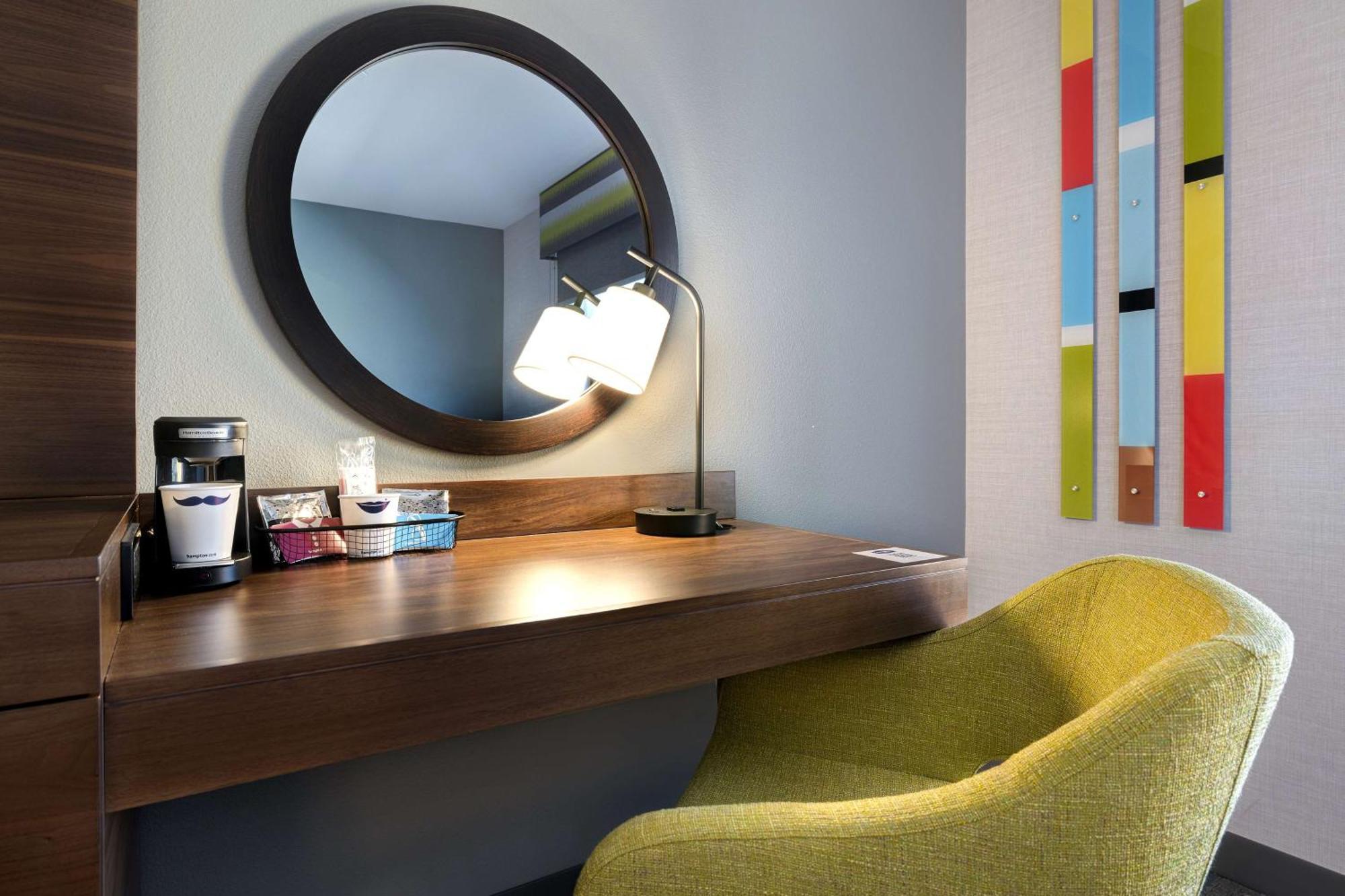 Hampton Inn & Suites Marina Esterno foto